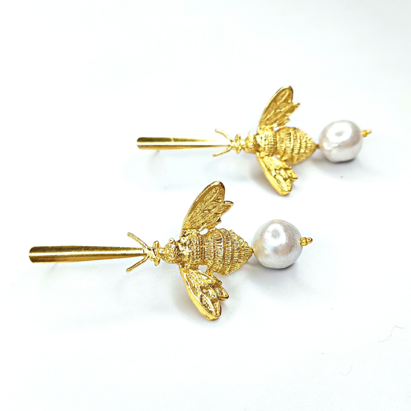BUMBLEBEE PEARL DANGLERS thumbnail 3